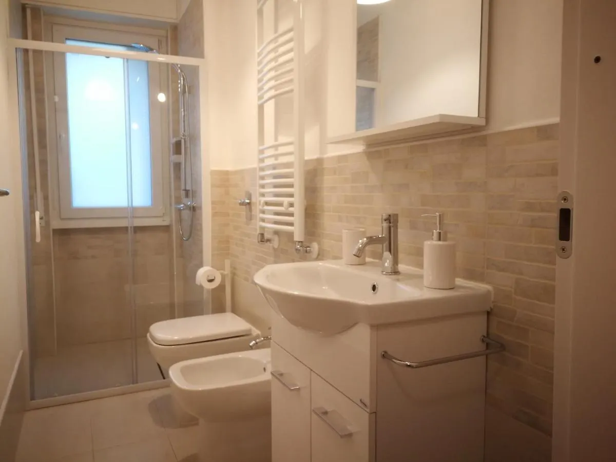 Large New Stylish Studio Apt - Metro Fast Wifi A/C Apartment Milan