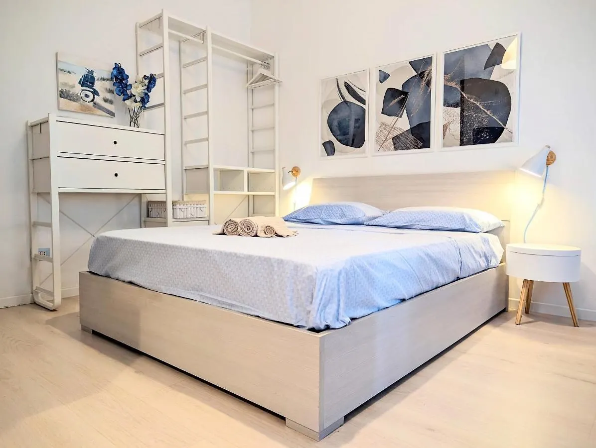 Large New Stylish Studio Apt - Metro Fast Wifi A/C Daire Milano